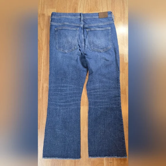 J. Crew 9" Billie Demi Boot Cropped Women's Jeans Size 30 - Picture 5 of 8